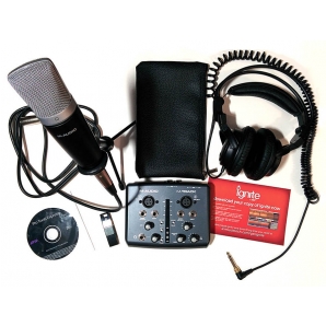 Комплект для записи вокала M-Audio Vocal Studio Pro