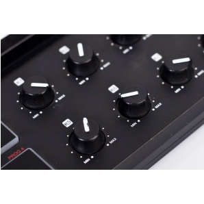 MIDI-контроллер Akai LPD-8