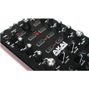 DJ контроллер Akai AMX