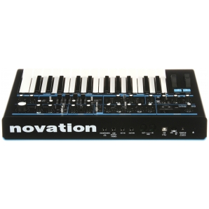 Аналоговый синтезатор Novation Bass Station II