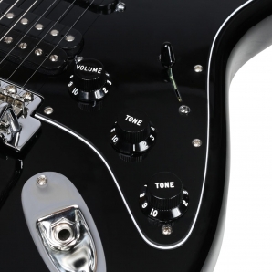 Электрогитара Fender American Special Stratocaster HSS MN (BK)