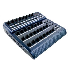 MIDI-контроллер Behringer BCR2000 B-Control Rotary