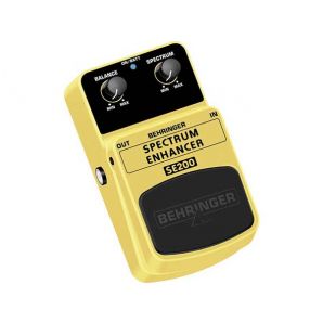 Педаль эффектов Behringer SE 200 Spectrum Enhancer