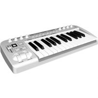 MIDI-клавиатура с аудиоинтерфейсом Behringer U-Control UMX-25